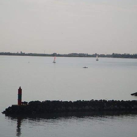 Ferienwohnung Port rive gauche Iona Marseillan  Exterior foto